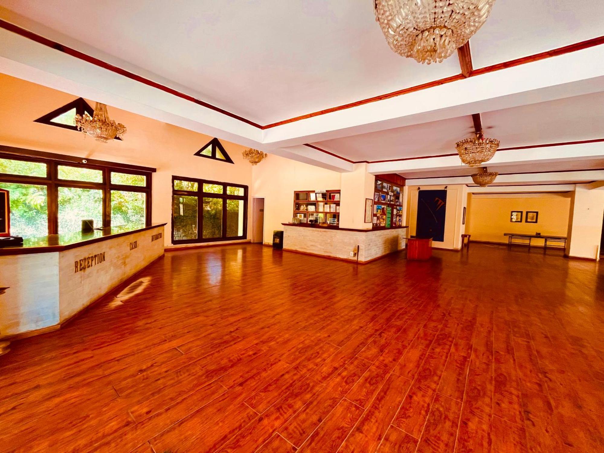 Sagar Resort !! Mountain View ! Luxury Stay ! Family Resort ! Private Parking ! Near Mall Road Manāli Εξωτερικό φωτογραφία