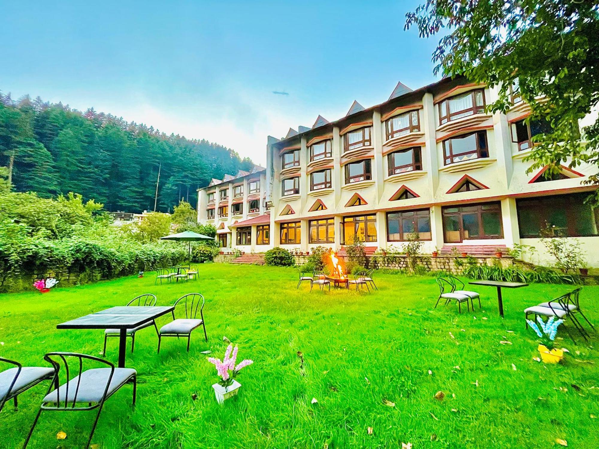 Sagar Resort !! Mountain View ! Luxury Stay ! Family Resort ! Private Parking ! Near Mall Road Manāli Εξωτερικό φωτογραφία