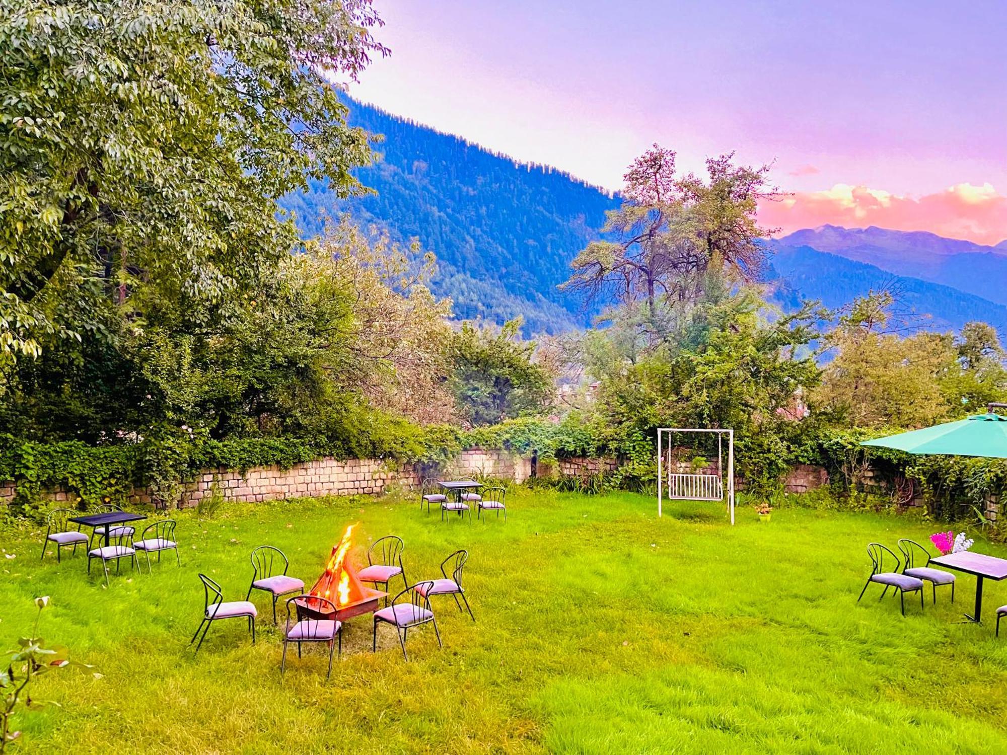 Sagar Resort !! Mountain View ! Luxury Stay ! Family Resort ! Private Parking ! Near Mall Road Manāli Εξωτερικό φωτογραφία